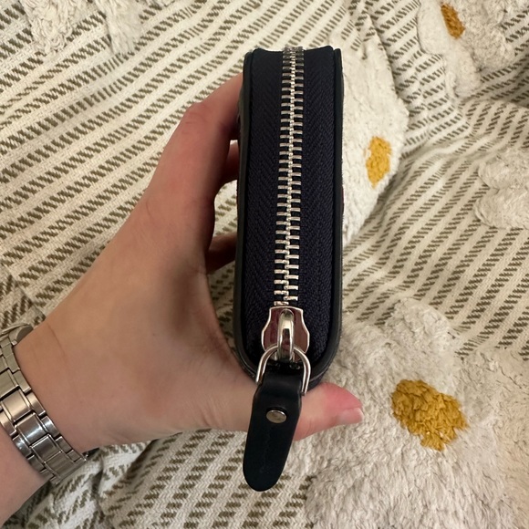 🍒EUC Kate Spade Blue Denim Wallet W/ Red Cherries🍒 - Picture 3 of 8